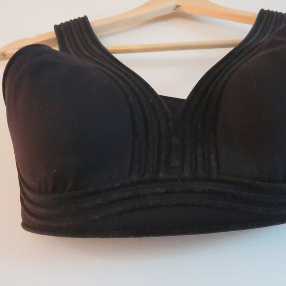 LULULEMON Get in Line Bra *Light Support, A/B Cups Black / Black - Size 2 - Picture 7 of 12